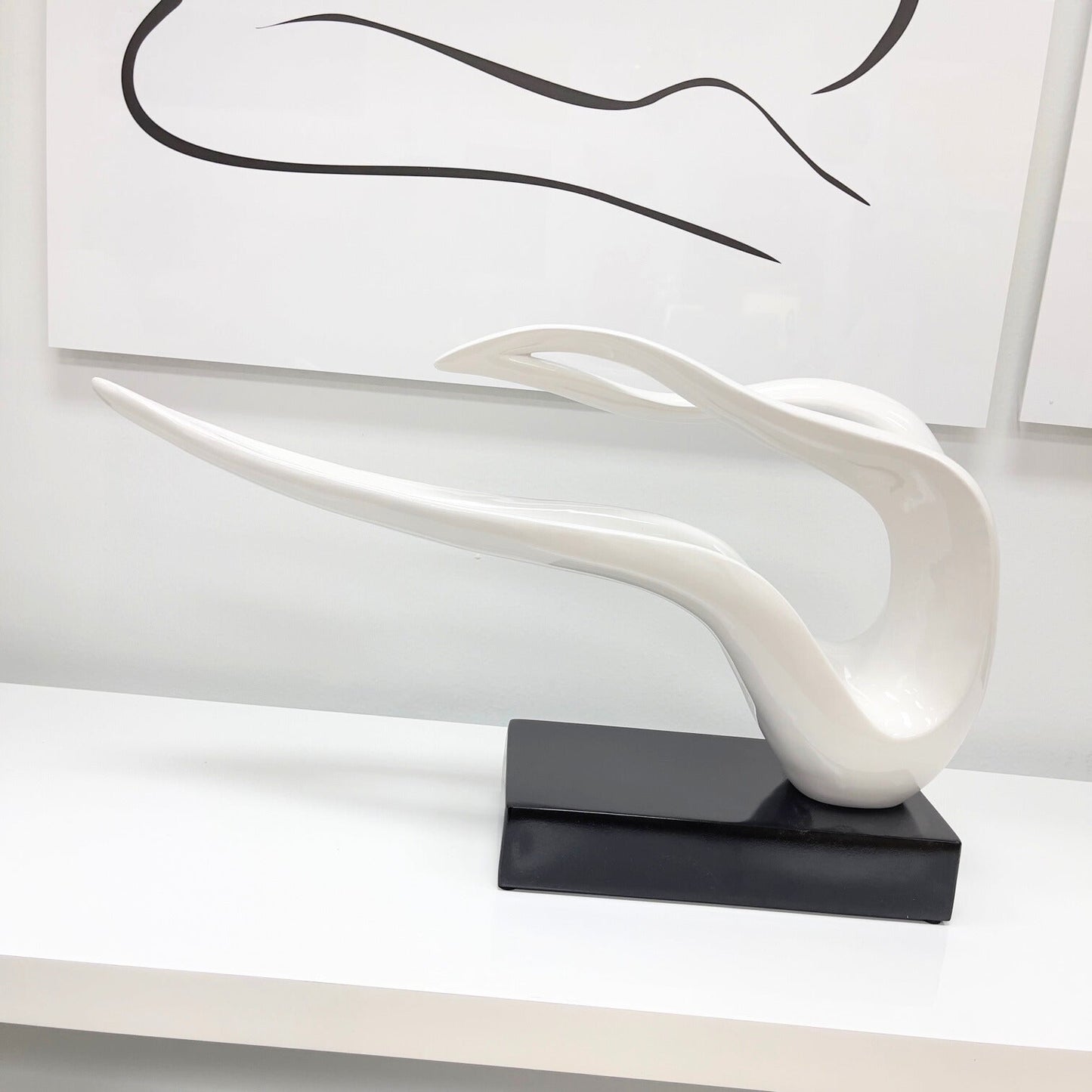 RAALS Abstract Ribbon Statue in White