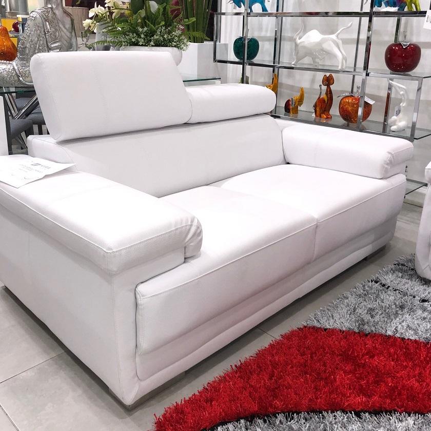 ZOEY White Modern Loveseat