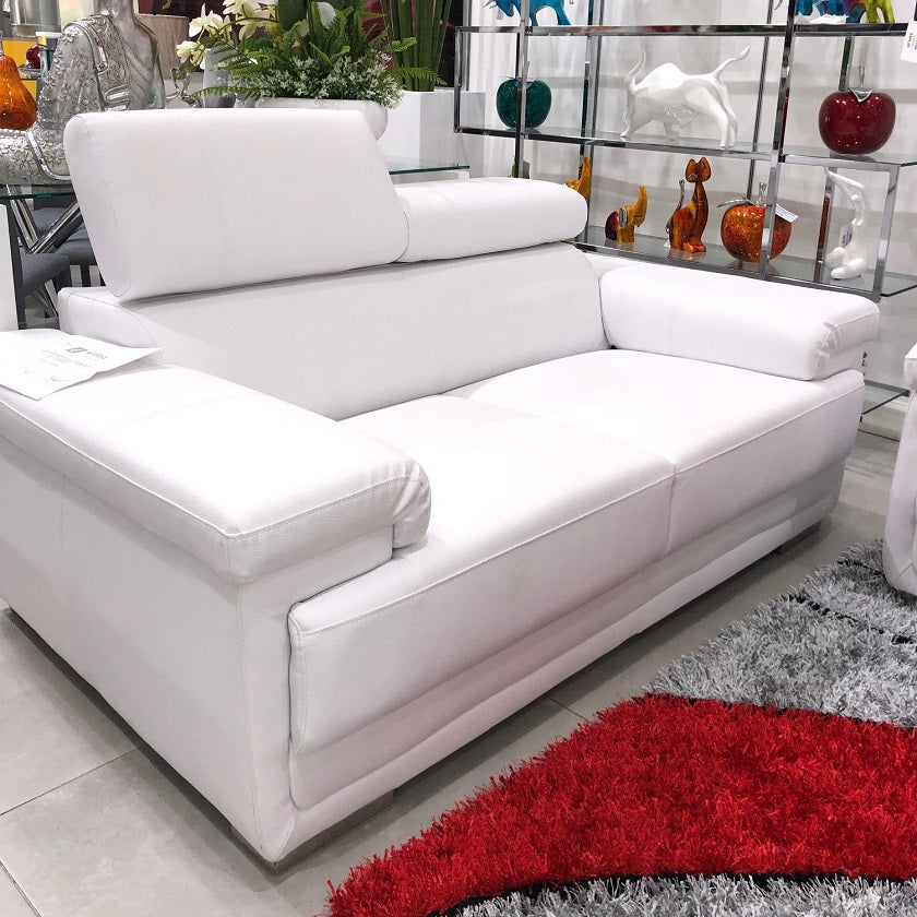 ZOEY White Sofa and Loveseat